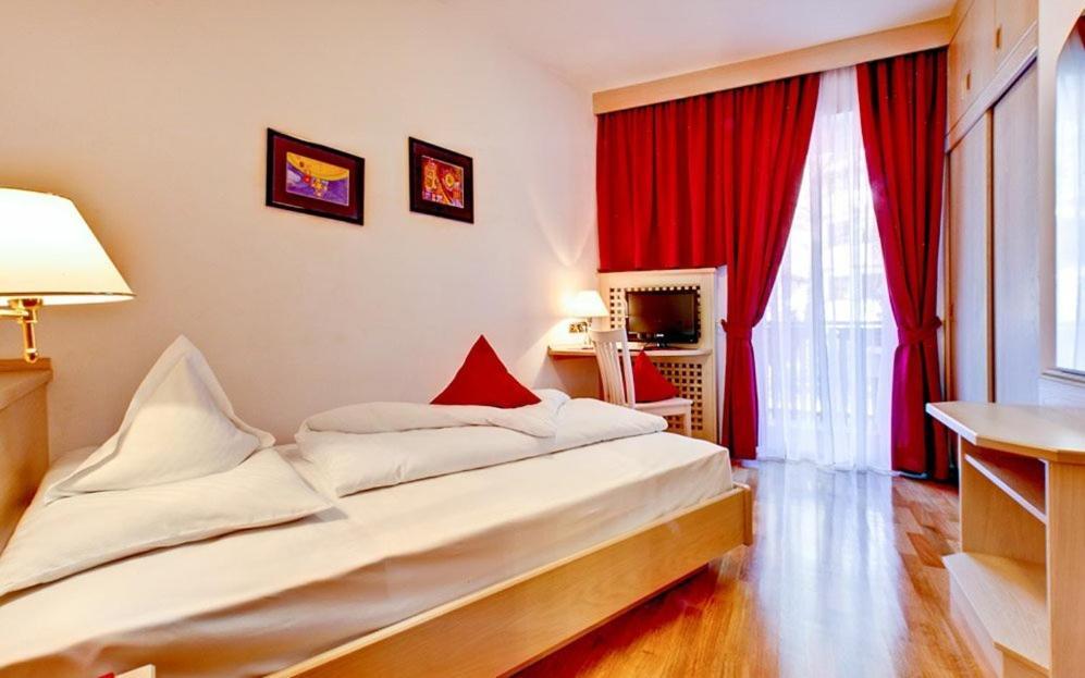 Hotel Brunner Merano Esterno foto