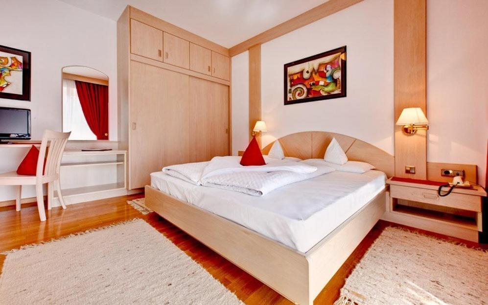 Hotel Brunner Merano Esterno foto