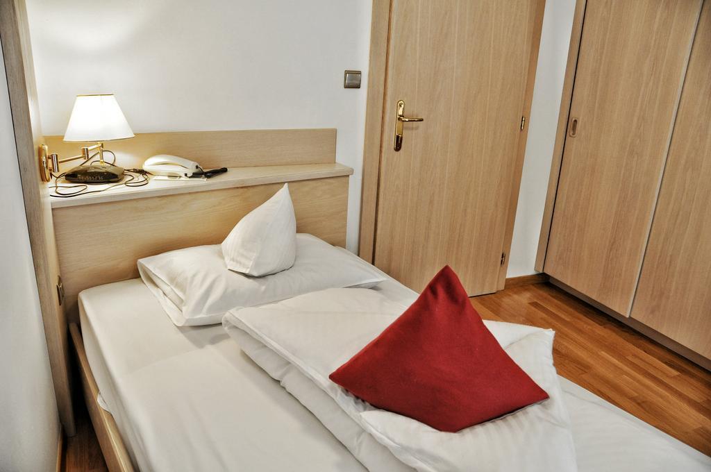 Hotel Brunner Merano Camera foto